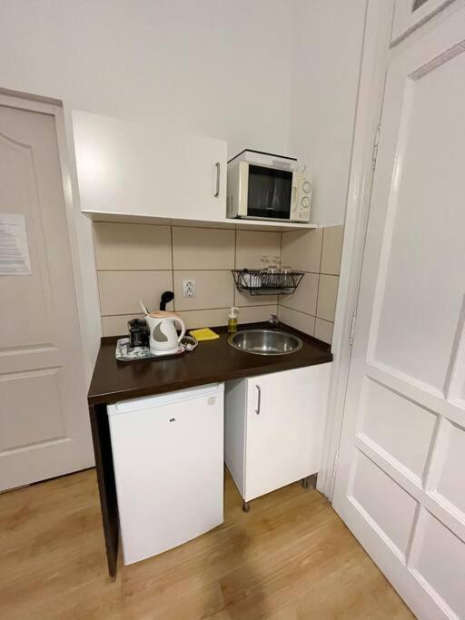12# Sunflower Cozy Apartment Budapest Exterior photo